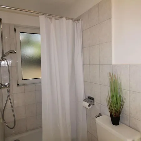 Апартаменты Ferienwohnung-dueneneck-14-gartenhaus Санкт-Петер-Ординг