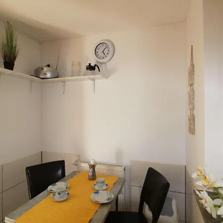 Апартаменты Ferienwohnung-dueneneck-14-gartenhaus *